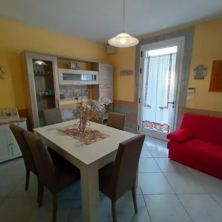 Holiday home Poesia 50 M Dal Mare Con Giardino E Parcheggio Torre dell'Orso